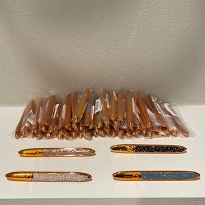 Eye lash glue pens